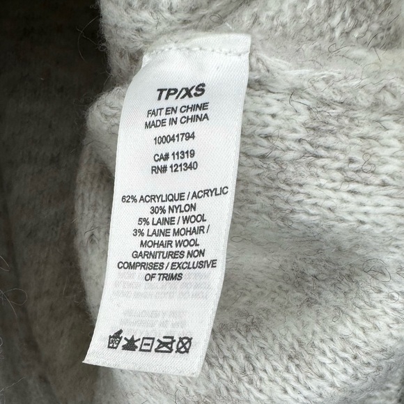 🟢3/$15 Dynamite Wool blend Long Sleeve Knit Sweater Cream White XS Good Cndtn - Picture 9 of 10